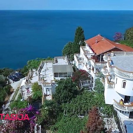 אולסינץ' Apartments & Rooms Villa Anastasija מראה חיצוני תמונה