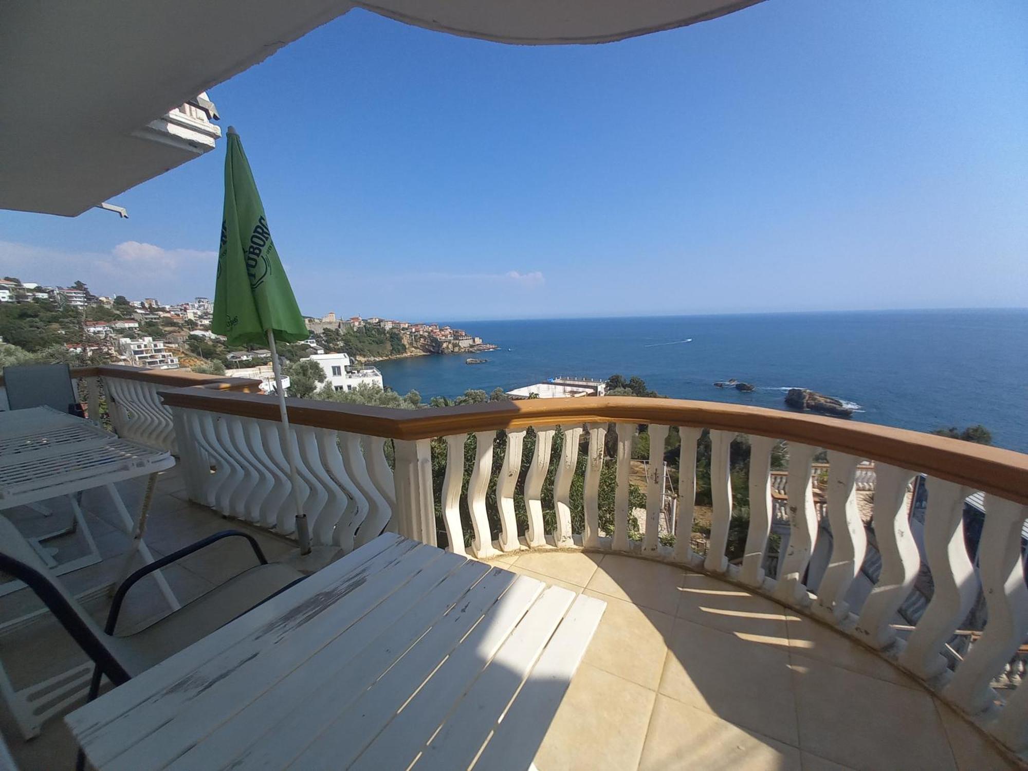 אולסינץ' Apartments & Rooms Villa Anastasija מראה חיצוני תמונה