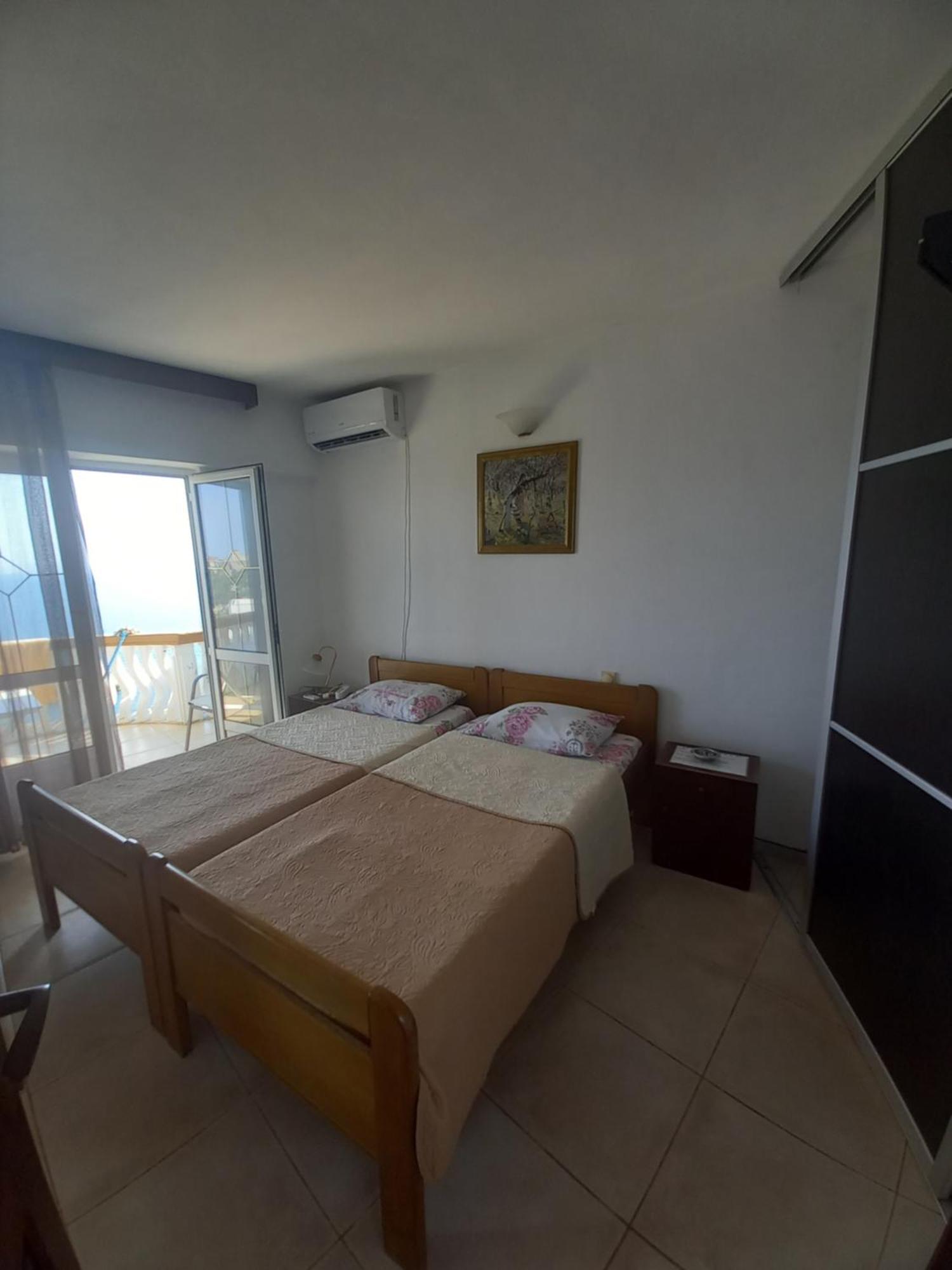 אולסינץ' Apartments & Rooms Villa Anastasija מראה חיצוני תמונה