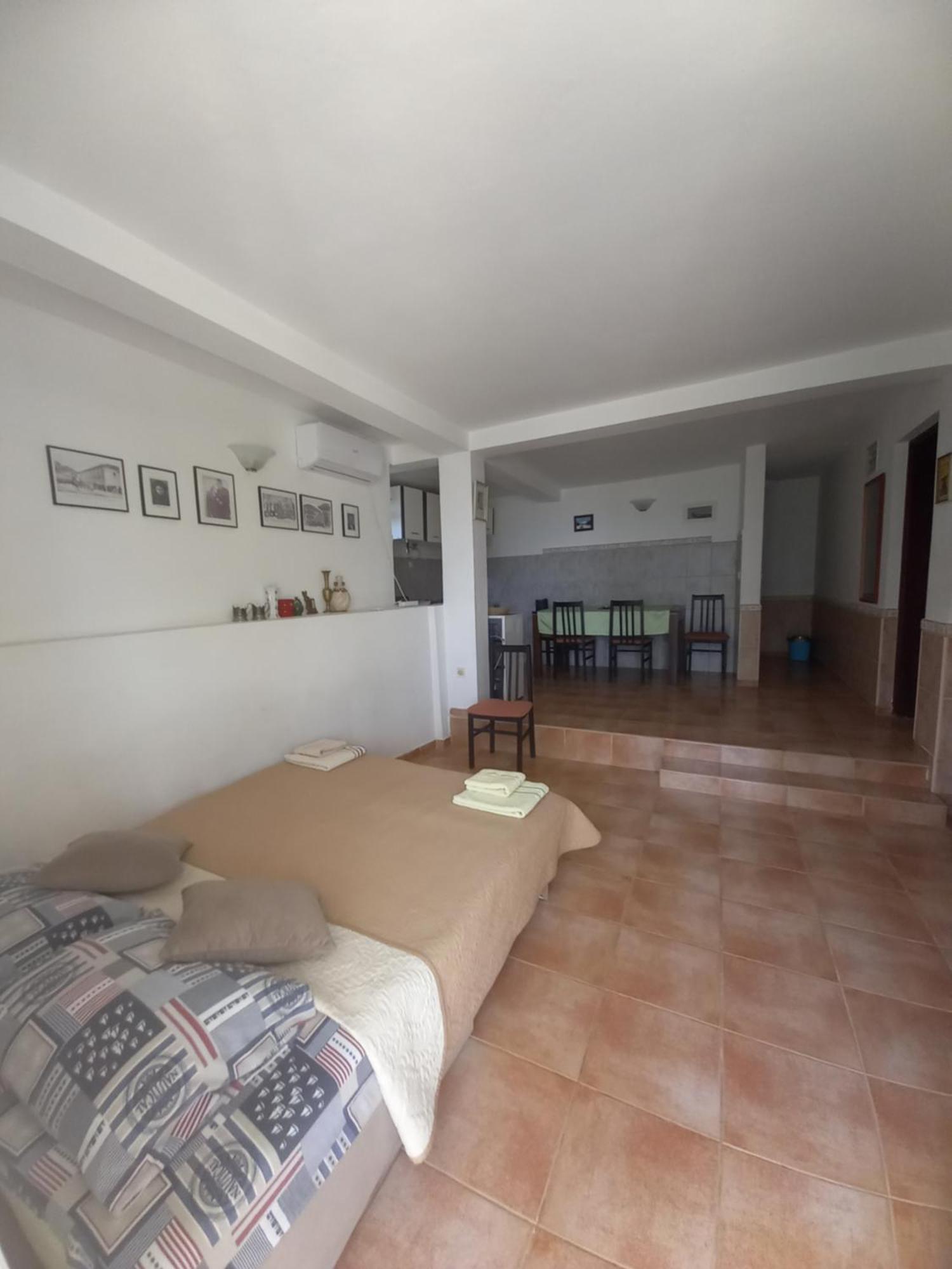 אולסינץ' Apartments & Rooms Villa Anastasija מראה חיצוני תמונה
