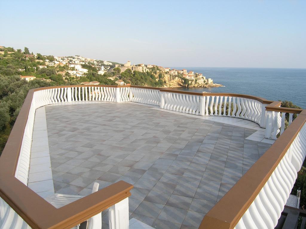 אולסינץ' Apartments & Rooms Villa Anastasija מראה חיצוני תמונה
