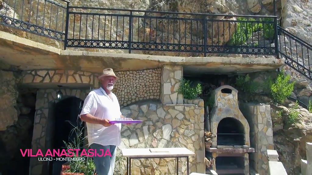 אולסינץ' Apartments & Rooms Villa Anastasija מראה חיצוני תמונה